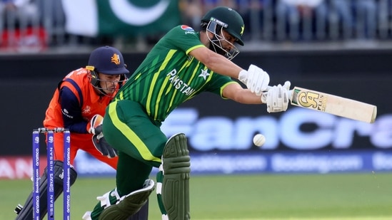 Pakistan's Fakhar Zaman plays a shot during the ICC men's Twenty20 World Cup 2022 cricket match between Pakistan and Netherlands at the Perth Stadium on October 30, 2022 in Perth. (Photo by Trevor Collens / AFP) / -- IMAGE RESTRICTED TO EDITORIAL USE - STRICTLY NO COMMERCIAL USE --(AFP)