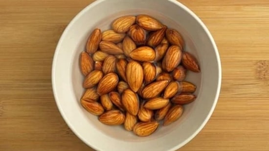 Soaked almonds help boost metabolism and aid in weight loss.(Pinterest)