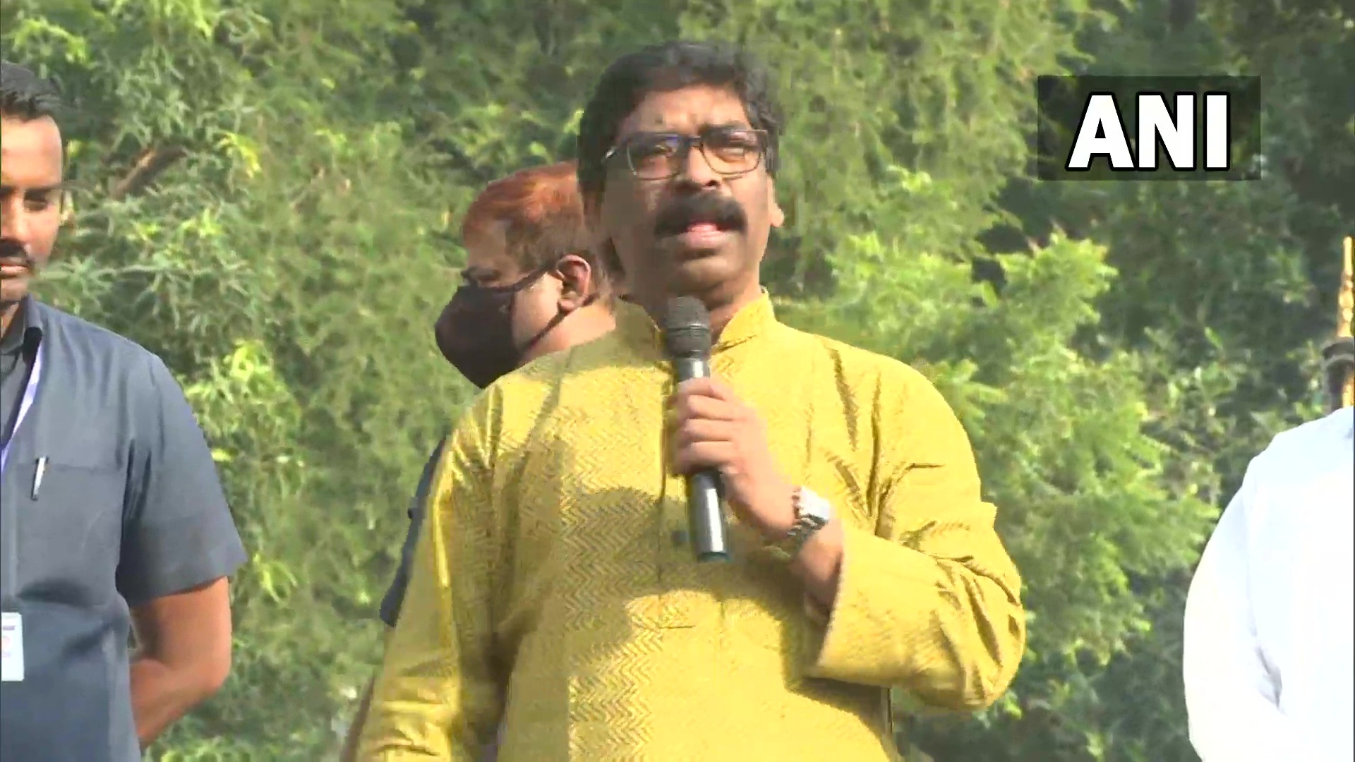 Jharkhand chief minister Hemant Soren speaks at a gathering. (ANI Twitter) Jharkhand chief minister Hemant Soren speaks at a gathering. (ANI Twitter)