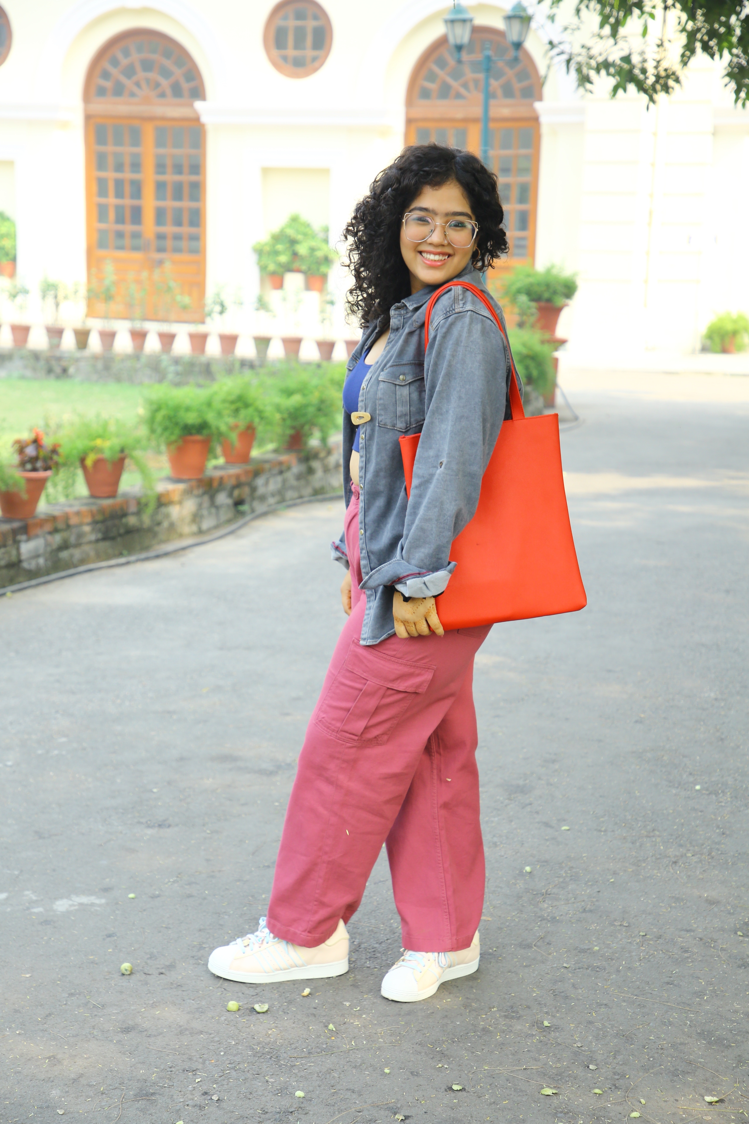 Devyanshi Kukreja, a fresher at Indraprastha College for Women, made quite some efforts to keep her OOTD on point. (Photo: Manoj Verma/HT) Devyanshi Kukreja, a fresher at Indraprastha College for Women, made quite some efforts to keep her OOTD on point. (Photo: Manoj Verma/HT)
