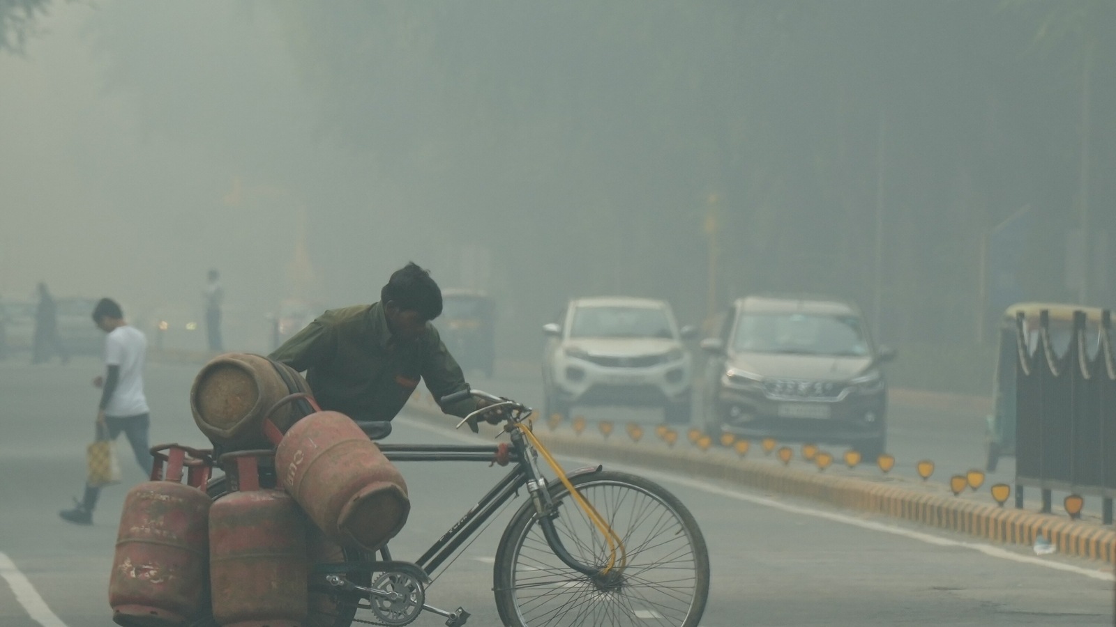 Top human rights body summons officials from Delhi, 3 states over air pollution