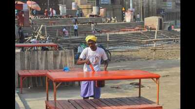 Ongoing work on the Ghats of Varanasi (Rajesh Kumar) Ongoing work on the Ghats of Varanasi (Rajesh Kumar)