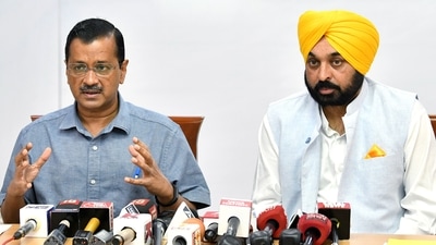 New Delhi, Nov 04 (ANI): Delhi Chief Minister Arvind Kejriwal addresses a joint press conference with Punjab CM Bhagwant Mann. New Delhi, Nov 04 (ANI): Delhi Chief Minister Arvind Kejriwal addresses a joint press conference with Punjab CM Bhagwant Mann.