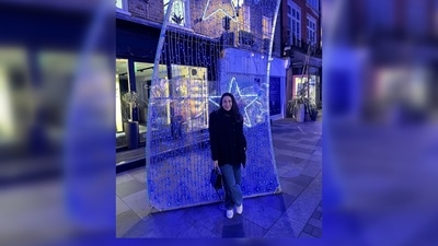 Karisma Kapoor shared a string of images and a video on her Instagram handle and captioned it, "Ti’s the season already." (Instagram/@therealkarismakapoor) Karisma Kapoor shared a string of images and a video on her Instagram handle and captioned it, "Ti’s the season already." (Instagram/@therealkarismakapoor)
