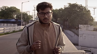 A still from Kaiyum Kalavum.