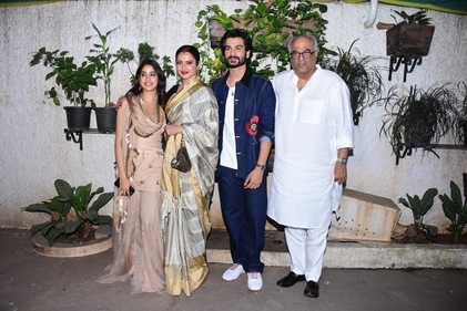 Janhvi Kapoor, Rekha, Sunny Singh and Boney Kapoor at Mili screening. (Varinder Chawla) Janhvi Kapoor, Rekha, Sunny Singh and Boney Kapoor at Mili screening. (Varinder Chawla)