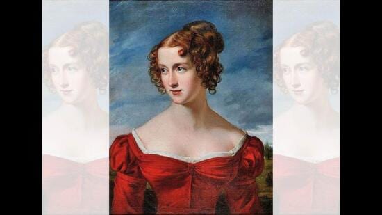 During the Renaissance-era, Catherine de’ Medici enforced a ban on thick waists for those attending her at court in the mid 1500s, thus bringing the corset into fashion During the Renaissance-era, Catherine de’ Medici enforced a ban on thick waists for those attending her at court in the mid 1500s, thus bringing the corset into fashion
