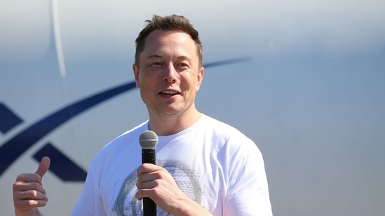 Elon Musk announces additional perks apart from the blue tick for accounts that will pay.
