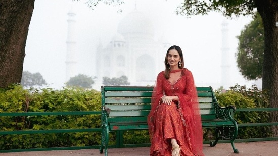 Manushi Chhillar opted for a red sharar set from the collection of the clothing line of the designer duo Drishti and Zahabia.(Instagram/@manushi_chhillar)