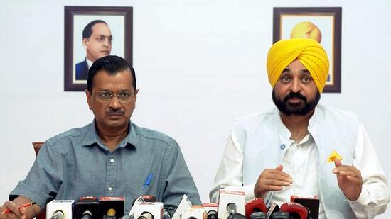 Delhi chief minister and AAP national convener Arvind Kejriwal with his Punjab counterpart Bhagwant Mann addressing a press conference on air pollution in New Delhi on Friday. (PTI Photo)