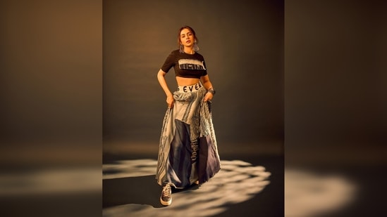 Rakul Preet gave a 360 twist to her casual look by teaming her outfit with oxidised silver danglers and denim bangles.(Instagram/@rakulpreet)