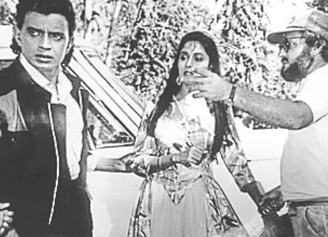 Directing Mithun Chakraborty and Madhuri Dixit in Mujrim Directing Mithun Chakraborty and Madhuri Dixit in Mujrim