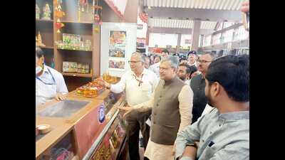 Feasibility study of Varanasi-Delhi bullet train project underway, said the minister (HT PHOTO) Feasibility study of Varanasi-Delhi bullet train project underway, said the minister (HT PHOTO)