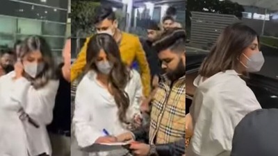 Priyanka Chopra travelled to Delhi late at night. Priyanka Chopra travelled to Delhi late at night.