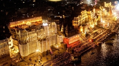 Dev Deepawali is celebrated annually in the holy city of Varanasi with much pomp. (Twitter/@DharmarthKarya) Dev Deepawali is celebrated annually in the holy city of Varanasi with much pomp. (Twitter/@DharmarthKarya)