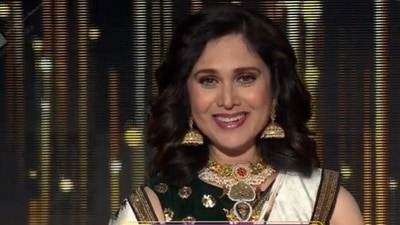 Meenakshi Seshadri made a rare appearance on Indian Idol. Meenakshi Seshadri made a rare appearance on Indian Idol.