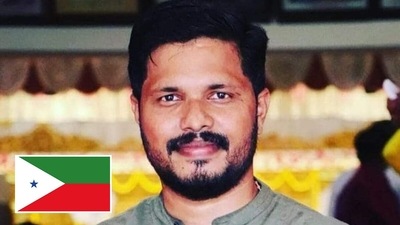 BJP Yuva Morcha member Praveen Nettaru was hacked to death by workers of radical Islamist outfit PFI (flag shown in picture) on July 26 in Bellare town of Karnataka.