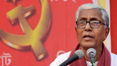 Leader of Opposition and former chief minister of Tripura, Manik Sarkar has said that his party’s Politburo had already decided and allowed their local leaders to initiate issues related to poll alliance in their respective states. (PTI File Photo) Leader of Opposition and former chief minister of Tripura, Manik Sarkar has said that his party’s Politburo had already decided and allowed their local leaders to initiate issues related to poll alliance in their respective states. (PTI File Photo)