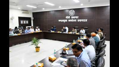 Meeting underway at Gandhi auditorium in Prayagraj. (HT Photo) Meeting underway at Gandhi auditorium in Prayagraj. (HT Photo)