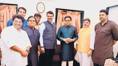 Raj, Fadnavis and Shinde meet again, this time for Damle Raj, Fadnavis and Shinde meet again, this time for Damle