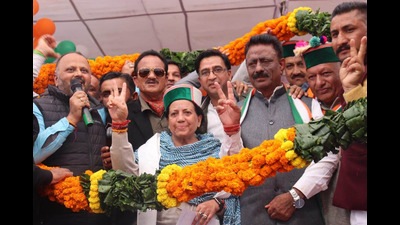 Congress state chief Pratibha Singh along with party candidate from Theog Kuldeep Rathore in Kumarsain in Theog on Sunday. (HT Photo) Congress state chief Pratibha Singh along with party candidate from Theog Kuldeep Rathore in Kumarsain in Theog on Sunday. (HT Photo)