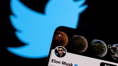 Twitter employees vented their frustrations about the layoffs on the social network, using the hashtag #OneTeam. (File) (REUTERS)