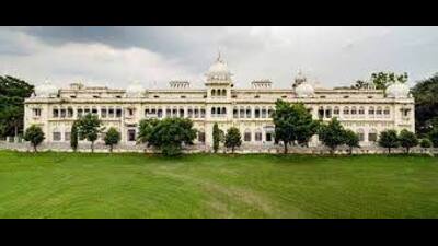 Lucknow University (File pic) Lucknow University (File pic)