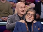 Anupam Kher gives Amitabh Bachchan a shoulder massage on Kaun Banega Crorepati. Anupam Kher gives Amitabh Bachchan a shoulder massage on Kaun Banega Crorepati.