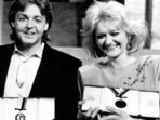 Paul McCartney with flight attendant Vesna Vulovic.(GWR) Paul McCartney with flight attendant Vesna Vulovic.(GWR)