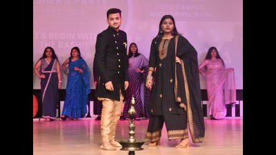Students dressed in attractive outfits captivated the audience with their confident ramp walks. (HT PHOTO) Students dressed in attractive outfits captivated the audience with their confident ramp walks. (HT PHOTO)