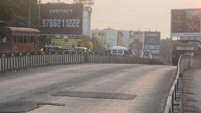 Deserted view of BRTS route near Vimannagar in Pune. (Shankar Narayan/HT PHOTO) Deserted view of BRTS route near Vimannagar in Pune. (Shankar Narayan/HT PHOTO)