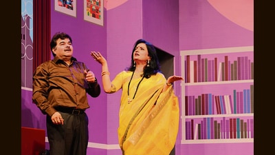 Marathi actor Prashant Damle (L) and Kavita Lad during a play on Monday. (HT PHOTO) Marathi actor Prashant Damle (L) and Kavita Lad during a play on Monday. (HT PHOTO)