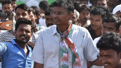K'taka Cong leader says meaning of Hindu is shameful, AICC hits back (Arijit Sen/HT File Photo) K'taka Cong leader says meaning of Hindu is shameful, AICC hits back (Arijit Sen/HT File Photo)