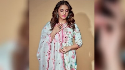 Huma kept her look basic yet elegant. She wore a floral printed tunic set, in a sky blue colour. A fresh and feminine floral print coupled with vibrant resham, mirror and shimmer work, this set is a beautiful blend of the two. (Instagram/@ iamhumaq) Huma kept her look basic yet elegant. She wore a floral printed tunic set, in a sky blue colour. A fresh and feminine floral print coupled with vibrant resham, mirror and shimmer work, this set is a beautiful blend of the two. (Instagram/@ iamhumaq)