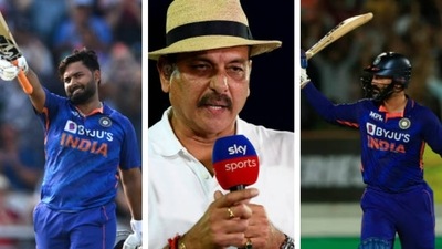 Ravi Shastri backs Rishabh Pant over Dinesh Karthik for Team India's semi-final match against England in the T20 World Cup (getty images) Ravi Shastri backs Rishabh Pant over Dinesh Karthik for Team India's semi-final match against England in the T20 World Cup (getty images)