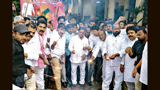 Telangana Rashtra Samithi (TRS) supporters celebrate party's win in the Munugode bypoll, at Telangana Bhavan. (Mohammed Aleemuddin) Telangana Rashtra Samithi (TRS) supporters celebrate party's win in the Munugode bypoll, at Telangana Bhavan. (Mohammed Aleemuddin)