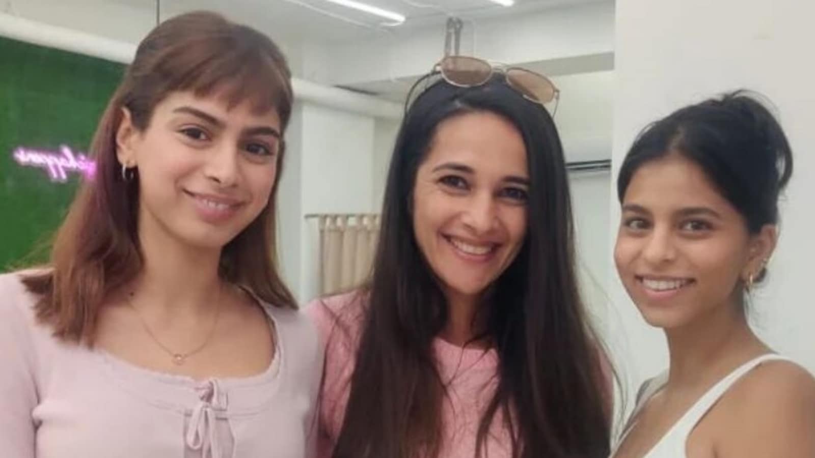 Khushi Kapoor, Suhana Khan pose with co-star Tara Sharma on sets of The Archies, reveals new details