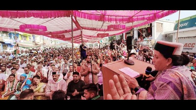 Congress state chief Pratibha Singh addresses a public rally for the upcoming Himachal Pradesh Assembly elections. (ANI Photo) (ANI)
