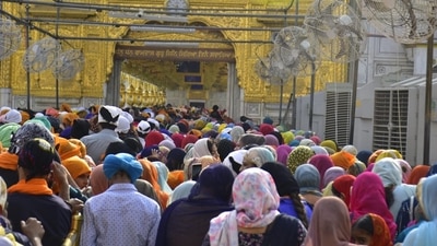 "On the sacred occasion of the birth anniversary of Guru Nanak Dev Ji, I extend my heartiest greetings to all fellow citizens and Indians settled abroad, especially the brothers and sisters of the Sikh community," the President said in her message. (HT Photo/Sameer Sehgal) "On the sacred occasion of the birth anniversary of Guru Nanak Dev Ji, I extend my heartiest greetings to all fellow citizens and Indians settled abroad, especially the brothers and sisters of the Sikh community," the President said in her message. (HT Photo/Sameer Sehgal)