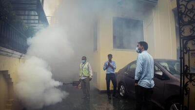 Health experts from across the city said while there is an uptick in dengue patients, especially over the past two to three weeks, the symptoms are largely “mild to moderate”. (Raj K Raj/HT Photo) Health experts from across the city said while there is an uptick in dengue patients, especially over the past two to three weeks, the symptoms are largely “mild to moderate”. (Raj K Raj/HT Photo)