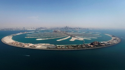 Nakheel now plans to construct yet another set of man-made islands called Dubai Islands, which will have beachfront apartments. (Reuters)