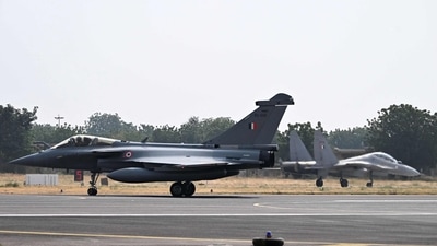 IAF fighter jets Rafale (L) and Sukhoi Su-30MKI land during the joint exercise 'Ex Garuda-VII' between IAF and French Air and Space Force at Jodhpur in Rajasthan. (AFP) IAF fighter jets Rafale (L) and Sukhoi Su-30MKI land during the joint exercise 'Ex Garuda-VII' between IAF and French Air and Space Force at Jodhpur in Rajasthan. (AFP)