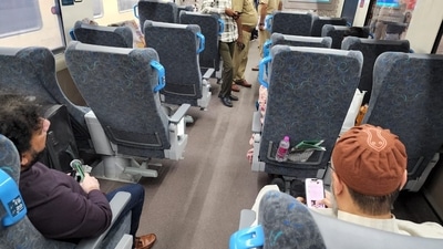 Waris Pathan tweeted photos of the incident. Waris Pathan tweeted photos of the incident.