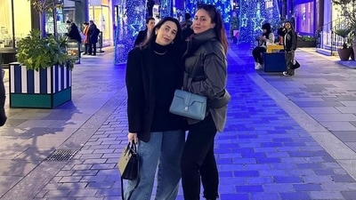 After spending a day out, they changed to denims as they went about seeing the lights put up early to set the mood for the Christmas season. After spending a day out, they changed to denims as they went about seeing the lights put up early to set the mood for the Christmas season.