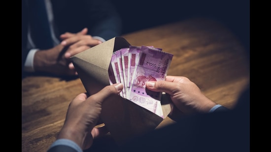 According to police, the ASI was a member of the special investigation team (SIT) probing the extortion racket busted in Panchkula in May this year, involving kingpin Anil Bhalla. (Getty Images/iStockphoto)