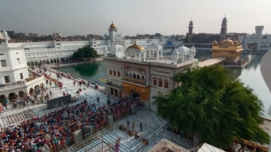 President Murmu also extended her heartiest greetings to citizens of the country and Indians settled abroad on the auspicious occasion of the birth anniversary of Guru Nanak Dev.(HT Photo/Sameer Sehgal)