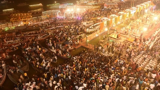 People also enjoyed eco-friendly fireworks that took place in front of Kashi Vishwanath Dham across the Ganga. Maha Aartis and Ghats were broadcast live at six locations throughout the city.(ANI)