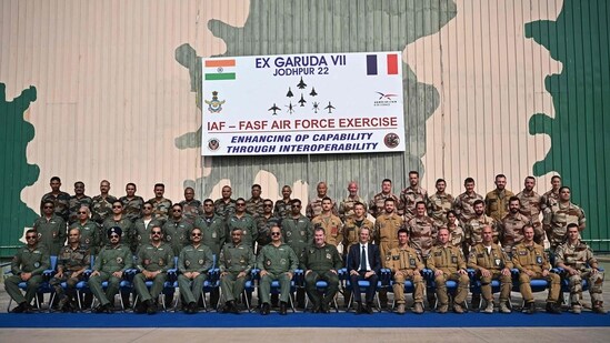 The pilots from the Indian Air Force (IAF) and French Air and Space Force (FASF) pose along with officials during their joint air force exercise 'Ex Garuda-VII' at Jodhpur, Rajasthan on November 8.(AFP)