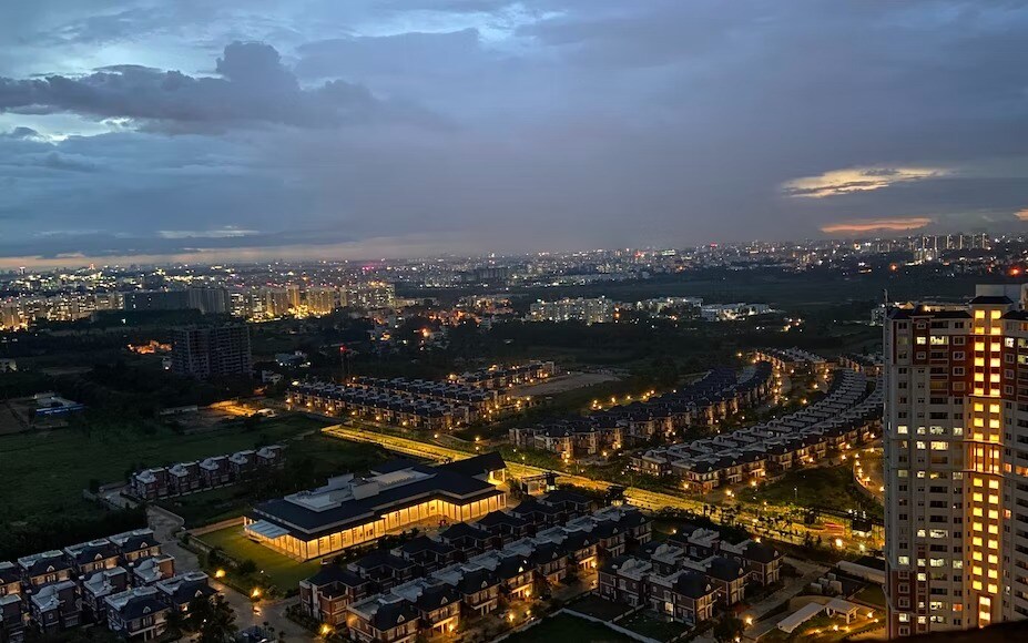 Bengaluru's prime office rental is expected to grow in the range of 5-7 per cent year-on-year in 2023. (Photo by Satyaprakash Kumawat on Unsplash) Bengaluru's prime office rental is expected to grow in the range of 5-7 per cent year-on-year in 2023. (Photo by Satyaprakash Kumawat on Unsplash)