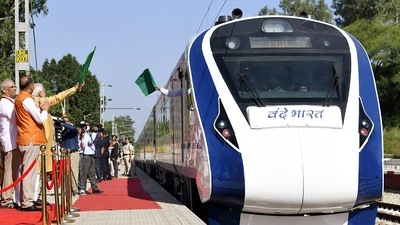 Incidents were majorly reported on the train’s Mumbai-Gandhinagar route, with an operational issue on its Varanasi-Delhi route (ANI/PIB) Incidents were majorly reported on the train’s Mumbai-Gandhinagar route, with an operational issue on its Varanasi-Delhi route (ANI/PIB)